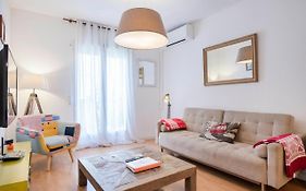 UrbanChicMalaga 3 Bedroom Spacious Quiet Historic Malaga Apt